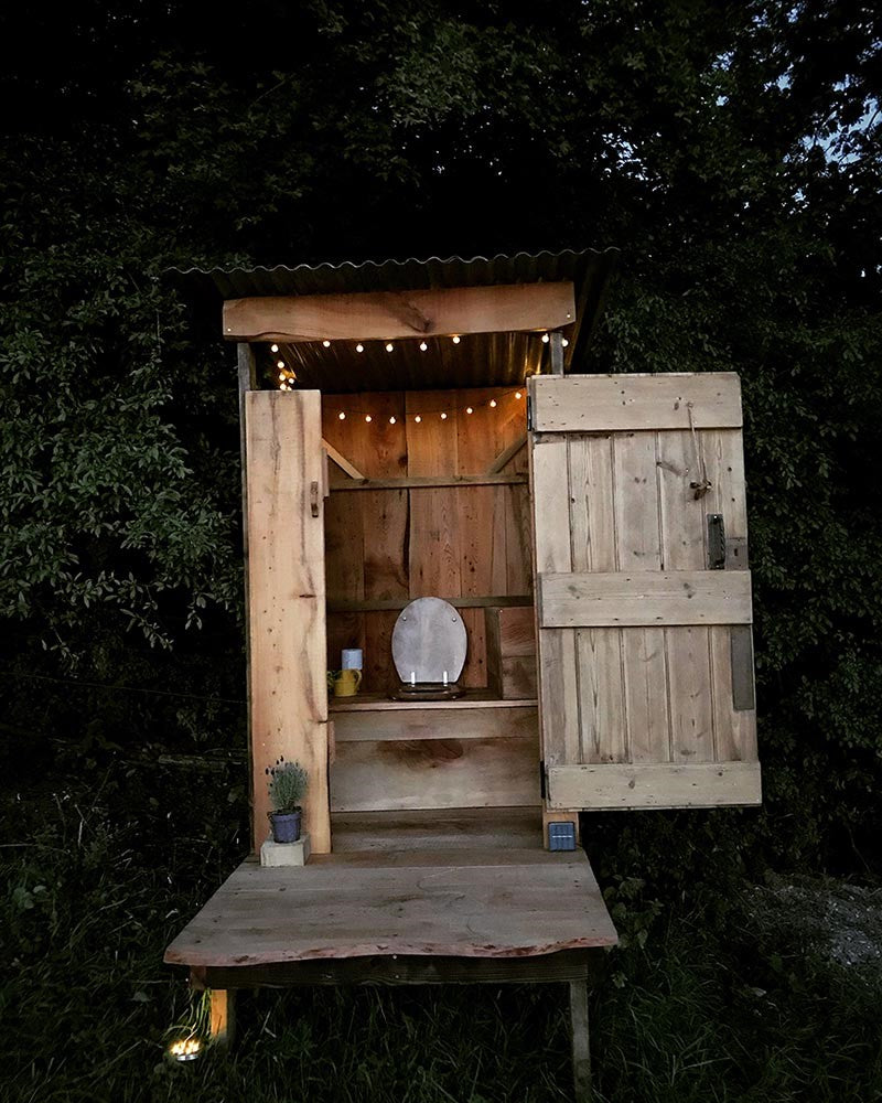 Compost toilet pee separator for glamping sites